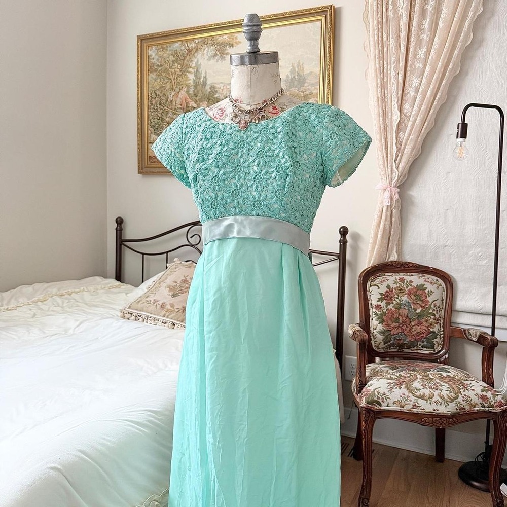 70s union made size fits like a small mint lace maxi dress